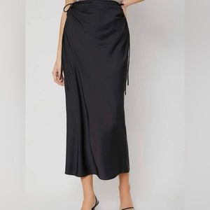 Black tie slip skirt